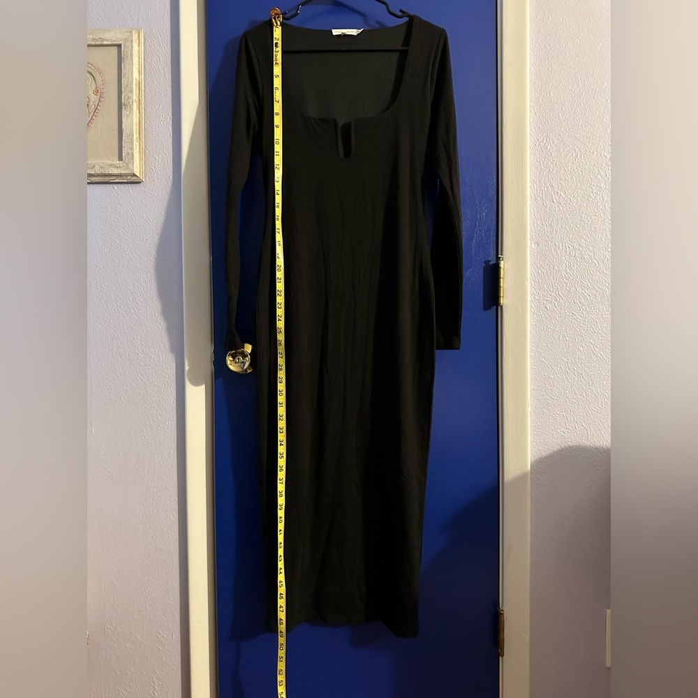 Good American bodycon dress - longer than midi length but not quite maxi!